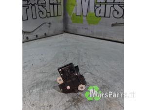 Gebruikte Luchtmassameter Honda CR-V (RM) 2.0 i-VTEC 16V Prijs € 21,60 Margeregeling aangeboden door Autodemontagebedrijf De Mars