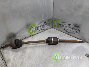 Gebruikte Homokineetas rechts-voor Renault Trafic New (FL) 2.0 dCi 16V 115 Prijs € 80,00 Margeregeling aangeboden door Autodemontagebedrijf De Mars