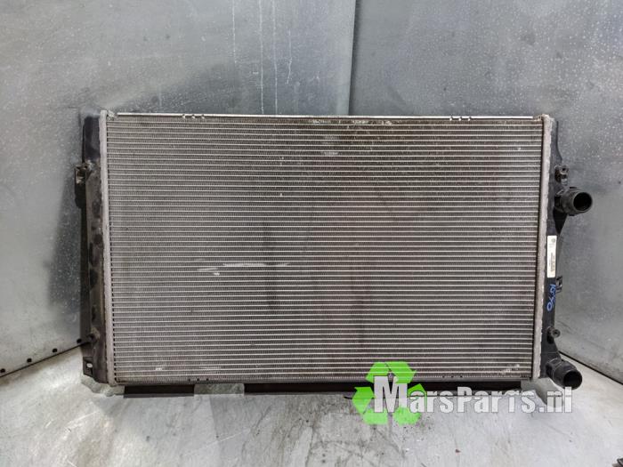 Gebruikte Radiateur Volkswagen Touran (1T3) 1.4 16V TSI 140 Prijs € 48,00 Margeregeling aangeboden door Autodemontagebedrijf De Mars