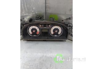 Gebruikte Kilometerteller KM Renault Laguna II (BG) 1.6 16V Prijs € 80,00 Margeregeling aangeboden door Autodemontagebedrijf De Mars