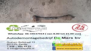 Gebruikte Steekas rechts-achter BMW 3 serie (E90) 318i 16V Prijs € 40,00 Margeregeling aangeboden door Autodemontagebedrijf De Mars