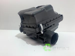 Gebruikte Luchtfilterhuis Nissan Juke (F15) 1.2 DIG-T 16V Prijs € 40,00 Margeregeling aangeboden door Autodemontagebedrijf De Mars