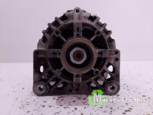 Gebruikte Dynamo Renault Laguna II (BG) 1.8 16V Prijs € 35,00 Margeregeling aangeboden door Autodemontagebedrijf De Mars