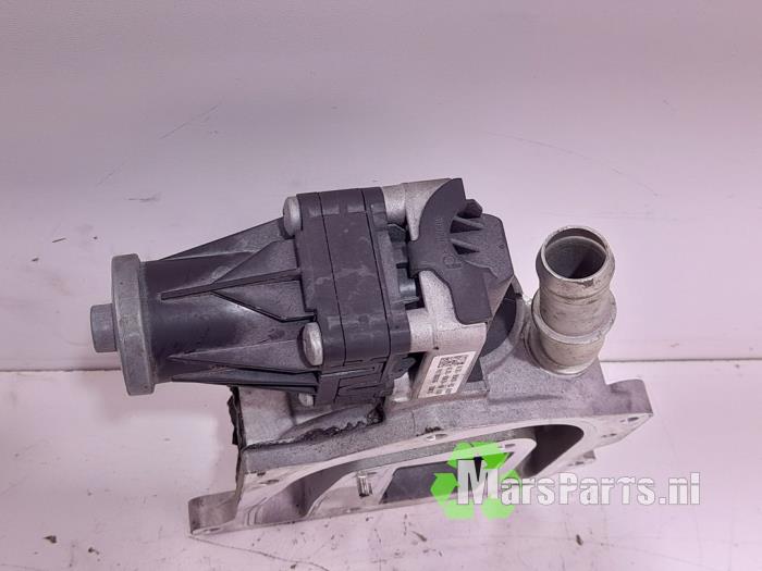 EGR Klep van een Land Rover Range Rover Sport (LW) 4.4 SDV8 32V 2015