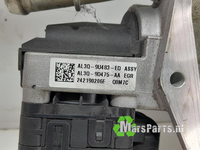 EGR Klep van een Land Rover Range Rover Sport (LW) 4.4 SDV8 32V 2015