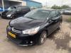 Citroën C4 Berline (NC) 1.6 e-HDI Remklauw (Tang) links-achter