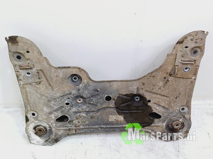 Gebruikte Subframe Opel Vivaro 1.6 CDTI 90 Prijs € 140,00 Margeregeling aangeboden door Autodemontagebedrijf De Mars