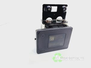 Gebruikte ABS Pomp Opel Vivaro 1.6 CDTI 90 Prijs € 135,00 Margeregeling aangeboden door Autodemontagebedrijf De Mars