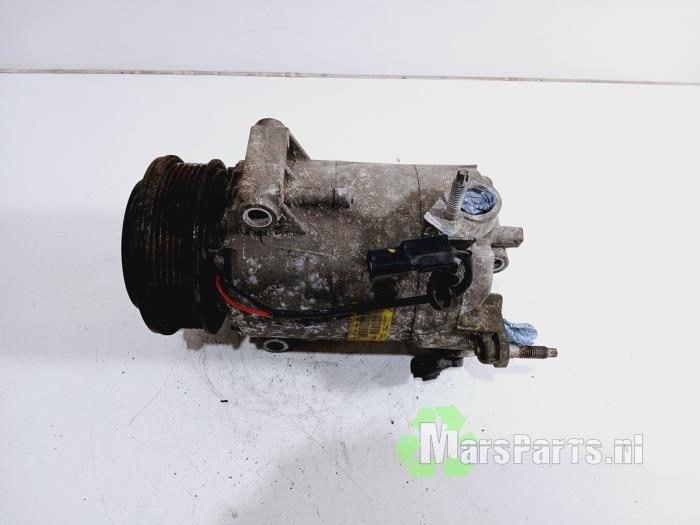 Gebruikte Aircopomp Ford B-Max (JK8) 1.0 EcoBoost 12V 120 Prijs € 75,00 Margeregeling aangeboden door Autodemontagebedrijf De Mars