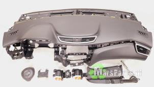 Gebruikte Airbag set + dashboard Nissan Qashqai (J11) 1.5 dCi DPF Prijs € 1.200,00 Margeregeling aangeboden door Autodemontagebedrijf De Mars
