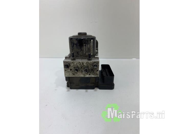 Gebruikte ABS Pomp Volkswagen Transporter/Caravelle T5 2.0 TDI DRF Prijs € 100,00 Margeregeling aangeboden door Autodemontagebedrijf De Mars