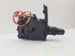 Gebruikte Knipperlicht Schakelaar Renault Kangoo Express (FW) 1.5 dCi 85 Prijs € 30,00 Margeregeling aangeboden door Autodemontagebedrijf De Mars