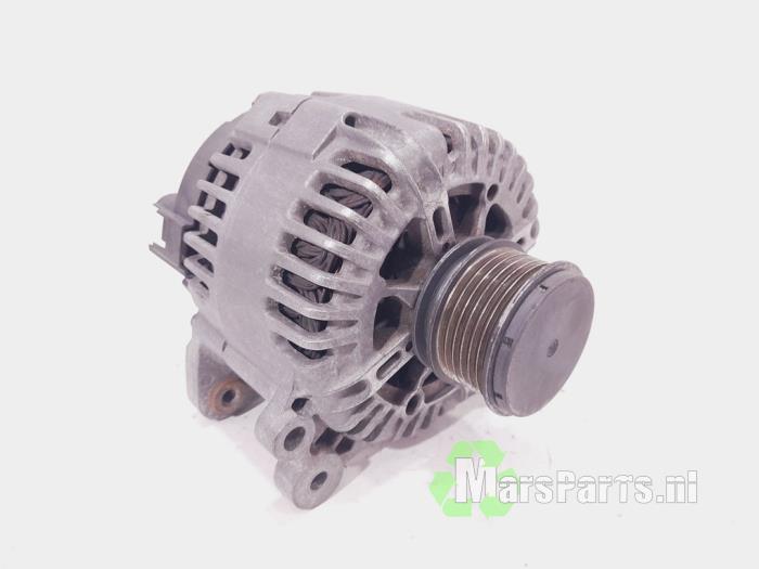 Gebruikte Dynamo Volkswagen Caddy III (2KA,2KH,2CA,2CH) 2.0 SDI Prijs € 30,00 Margeregeling aangeboden door Autodemontagebedrijf De Mars
