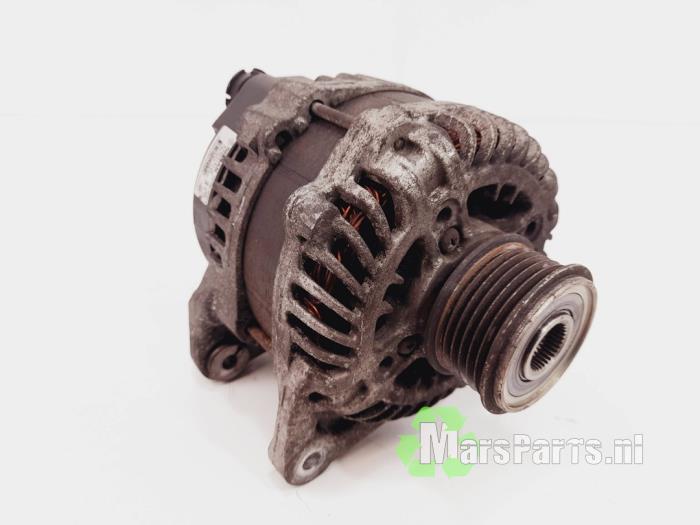 Gebruikte Dynamo Nissan Micra (K14) 1.5 dCi Prijs € 50,00 Margeregeling aangeboden door Autodemontagebedrijf De Mars