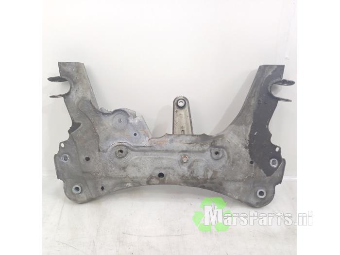 Gebruikte Subframe Mercedes Citan (415.6) 1.5 109 CDI Prijs € 100,00 Margeregeling aangeboden door Autodemontagebedrijf De Mars