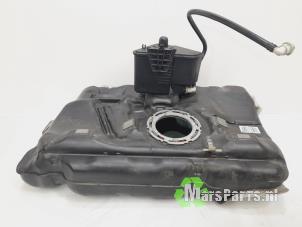 Gebruikte Tank Mercedes A (177.0) 2.0 A-180d Prijs € 200,00 Margeregeling aangeboden door Autodemontagebedrijf De Mars