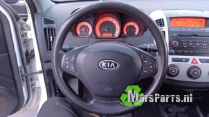 Gebruikte Stuurwiel Kia Pro cee'd (EDB3) 1.4 CVVT 16V Prijs € 50,00 Margeregeling aangeboden door Autodemontagebedrijf De Mars