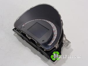 Gebruikte Kilometerteller KM Smart Forfour (453) 1.0 12V Prijs € 100,00 Margeregeling aangeboden door Autodemontagebedrijf De Mars