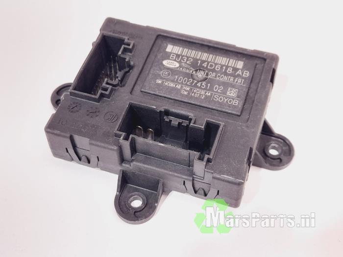 Gebruikte Module Centrale Deurvergrendeling Landrover Range Rover Evoque (LVJ/LVS) 2.2 eD4 16V 5-drs. Prijs € 27,00 Margeregeling aangeboden door Autodemontagebedrijf De Mars