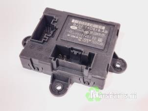 Gebruikte Centrale Deurvergrendelings Module Landrover Range Rover Evoque (LVJ/LVS) 2.2 eD4 16V 5-drs. Prijs € 27,00 Margeregeling aangeboden door Autodemontagebedrijf De Mars