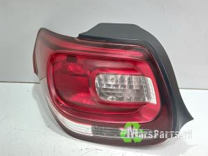 Gebruikte Achterlicht links Citroen DS3 (SA) 1.6 e-HDi Prijs € 70,00 Margeregeling aangeboden door Autodemontagebedrijf De Mars