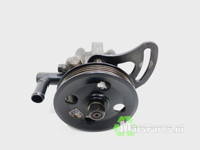 Gebruikte Pomp Servo Chevrolet Aveo (250) 1.2 16V LPG Prijs € 45,00 Margeregeling aangeboden door Autodemontagebedrijf De Mars