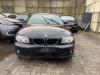 Hoek Carrosserie links-voor van een BMW 1 serie (E87/87N), 2003 / 2012 118d 16V, Hatchback, 4Dr, Diesel, 1.995cc, 90kW (122pk), RWD, M47D20; 204D4, 2004-06 / 2007-02, UG31; UG32 2005