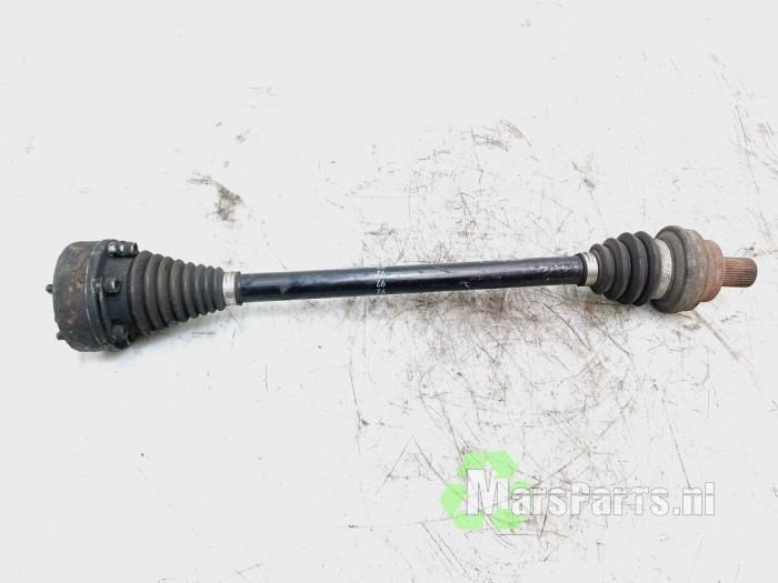 Gebruikte Aandrijfas links-achter Volkswagen Passat (3C2) 3.6 FSI R36 24V 4Motion Prijs € 31,50 Margeregeling aangeboden door Autodemontagebedrijf De Mars