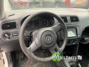 Gebruikte Kilometerteller KM Volkswagen Polo V (6R) 1.6 TDI 16V 90 Prijs € 80,00 Margeregeling aangeboden door Autodemontagebedrijf De Mars