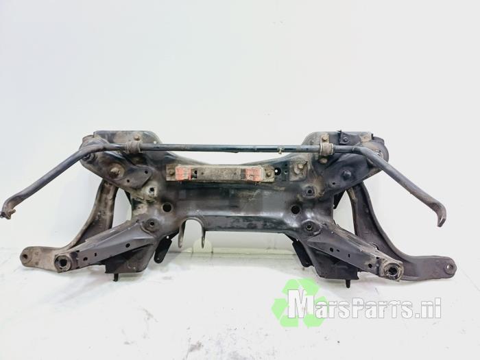 Gebruikte Subframe Renault Master III (FV) 2.3 dCi 100 16V FWD Prijs € 200,00 Margeregeling aangeboden door Autodemontagebedrijf De Mars