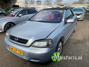 Gebruikte Remklauw (Tang) links-achter Opel Astra G (F67) 1.6 16V Prijs € 40,00 Margeregeling aangeboden door Autodemontagebedrijf De Mars