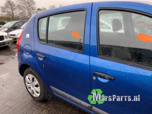 Gebruikte Portier 4Deurs rechts-achter Dacia Sandero I (BS) 1.2 16V Prijs € 100,00 Margeregeling aangeboden door Autodemontagebedrijf De Mars