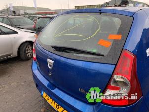 Gebruikte Achterklep Dacia Sandero I (BS) 1.2 16V Prijs € 100,00 Margeregeling aangeboden door Autodemontagebedrijf De Mars