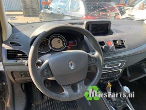 Gebruikte Stuurkolomschakelaar Renault Megane III Berline (BZ) 1.6 16V Prijs € 50,00 Margeregeling aangeboden door Autodemontagebedrijf De Mars
