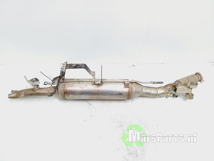 Gebruikte Roetfilter Peugeot 5008 I (0A/0E) 1.6 HDiF 16V Prijs € 202,50 Margeregeling aangeboden door Autodemontagebedrijf De Mars