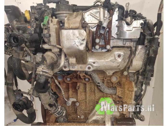 Motor van een Peugeot 5008 I (0A/0E) 1.6 HDiF 16V 2015