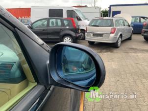 Gebruikte Buitenspiegel rechts Mercedes ML I (163) 320 3.2 V6 18V Autom. Prijs € 100,00 Margeregeling aangeboden door Autodemontagebedrijf De Mars