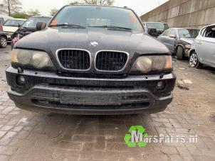 Gebruikte Voorbumper BMW X5 (E53) 3.0d 24V Prijs € 199,00 Margeregeling aangeboden door Autodemontagebedrijf De Mars