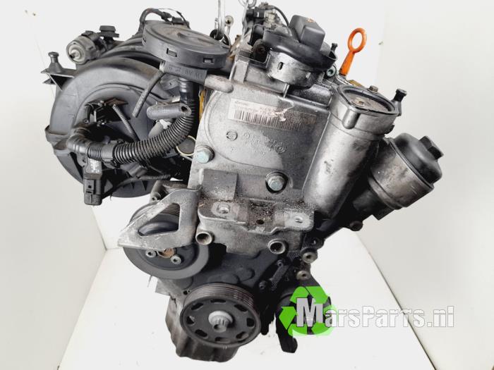 Motor van een Volkswagen Touran (1T1/T2) 1.6 FSI 16V 2006