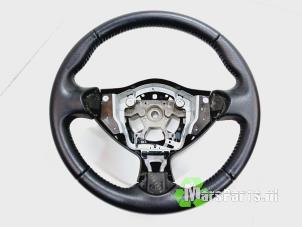 Gebruikte Stuurwiel Nissan Juke (F15) 1.2 DIG-T 16V Prijs € 75,00 Margeregeling aangeboden door Autodemontagebedrijf De Mars