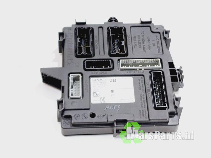 Gebruikte Bodycontrol Module Renault Clio V (RJAB) 1.5 Blue dCi 115 Prijs € 100,00 Margeregeling aangeboden door Autodemontagebedrijf De Mars