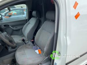 Gebruikte Veiligheidsgordel links-voor Volkswagen Caddy III (2KA,2KH,2CA,2CH) 2.0 SDI Prijs € 50,00 Margeregeling aangeboden door Autodemontagebedrijf De Mars