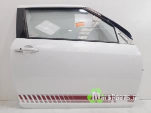 Gebruikte Portier 2Deurs rechts Suzuki Swift (ZA/ZC/ZD) 1.2 16V Prijs € 225,00 Margeregeling aangeboden door Autodemontagebedrijf De Mars