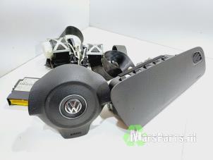Gebruikte Airbag Set + Module Volkswagen Polo V (6R) 1.2 12V BlueMotion Technology Prijs € 350,00 Margeregeling aangeboden door Autodemontagebedrijf De Mars