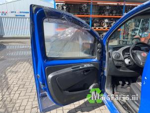 Gebruikte Schakelaar Elektrisch Raam Fiat Fiorino (225) 1.3 JTD 16V Multijet Prijs € 25,00 Margeregeling aangeboden door Autodemontagebedrijf De Mars