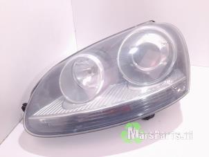 Gebruikte Koplamp links Volkswagen Golf V (1K1) 2.0 GTI 16V FSI Turbo Prijs € 225,00 Margeregeling aangeboden door Autodemontagebedrijf De Mars