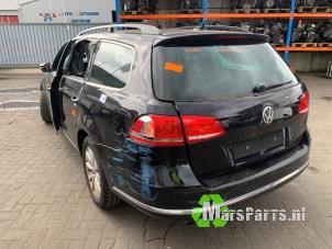 Gebruikte Stijl links-achter Volkswagen Passat Variant (365) 2.0 TDI 16V 140 Prijs op aanvraag aangeboden door Autodemontagebedrijf De Mars