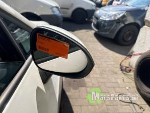 Gebruikte Spiegel Buiten rechts Seat Ibiza IV (6J5) 1.2 TDI Ecomotive Prijs op aanvraag aangeboden door Autodemontagebedrijf De Mars