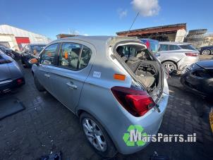 Gebruikte Zijpaneel links-achter Opel Corsa E 1.3 CDTi 16V ecoFLEX Prijs op aanvraag aangeboden door Autodemontagebedrijf De Mars