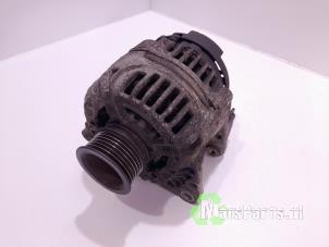 Gebruikte Alternator Volkswagen Caddy III (2KA,2KH,2CA,2CH) 2.0 SDI Prijs € 35,00 Margeregeling aangeboden door Autodemontagebedrijf De Mars